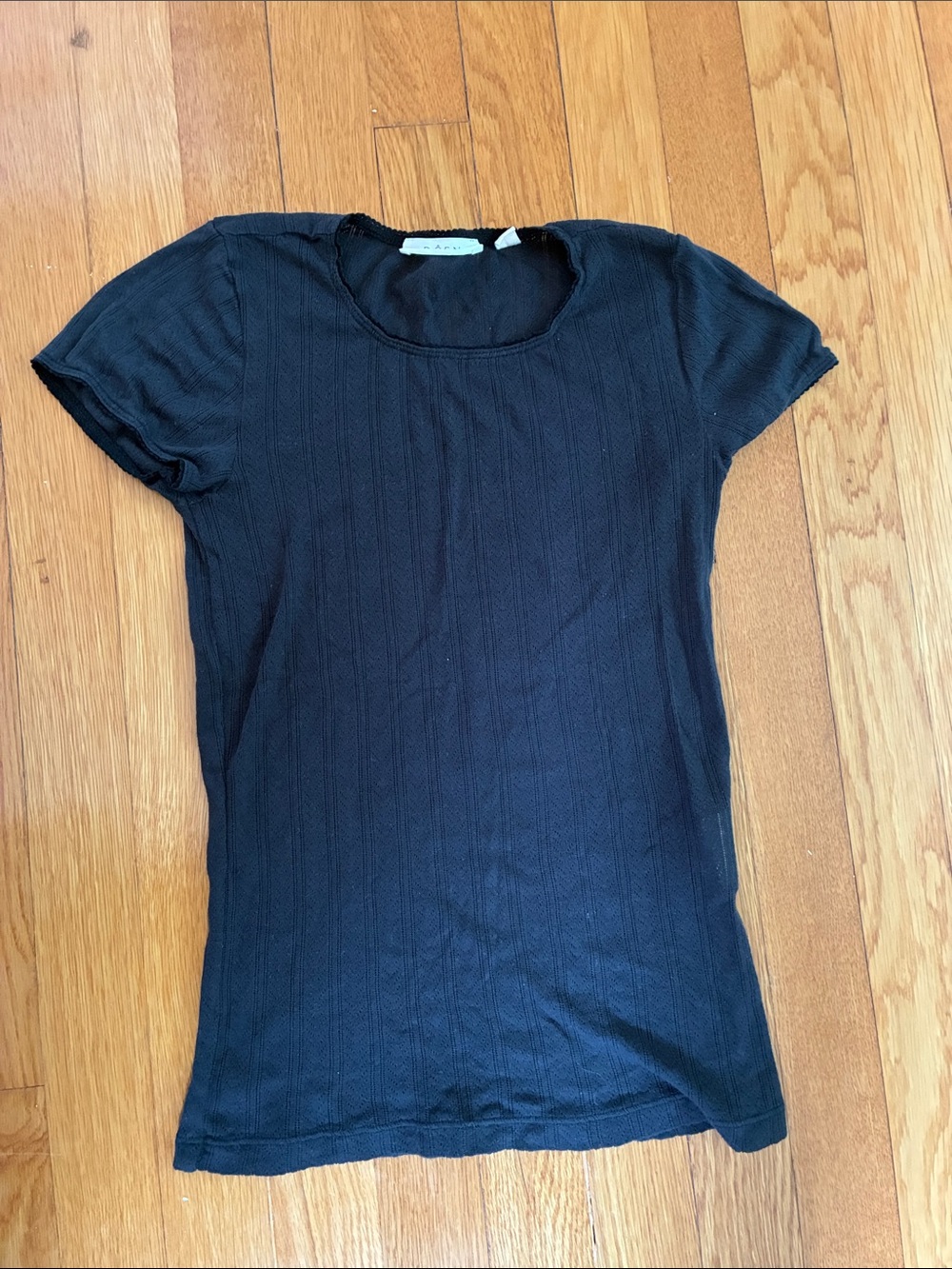 Doen black pointelle tshirt, size small